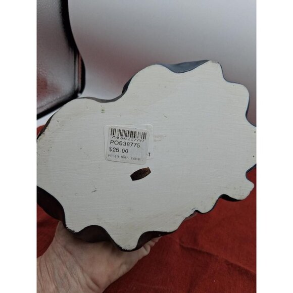 Hand-Painted Ceramic Nativity Scene Figurine Featuring Mary Joseph & Baby Jesus - Picture 5 of 6